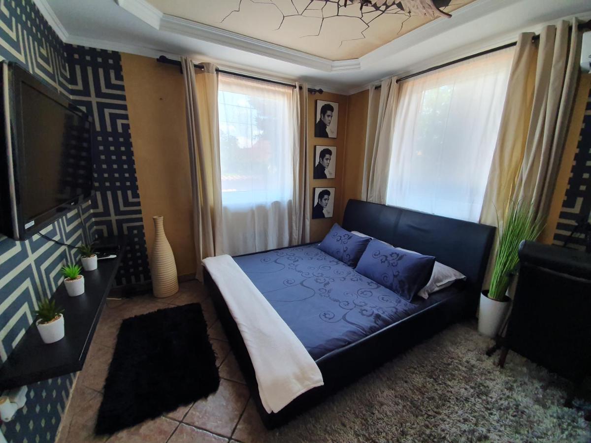 Airport Luxury Apartman 42 Vecses Exterior photo