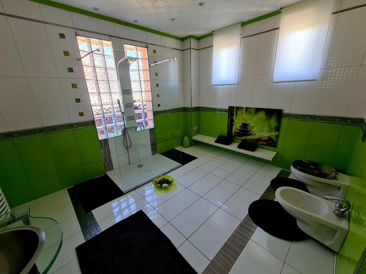 Airport Luxury Apartman 42 Vecses Exterior photo